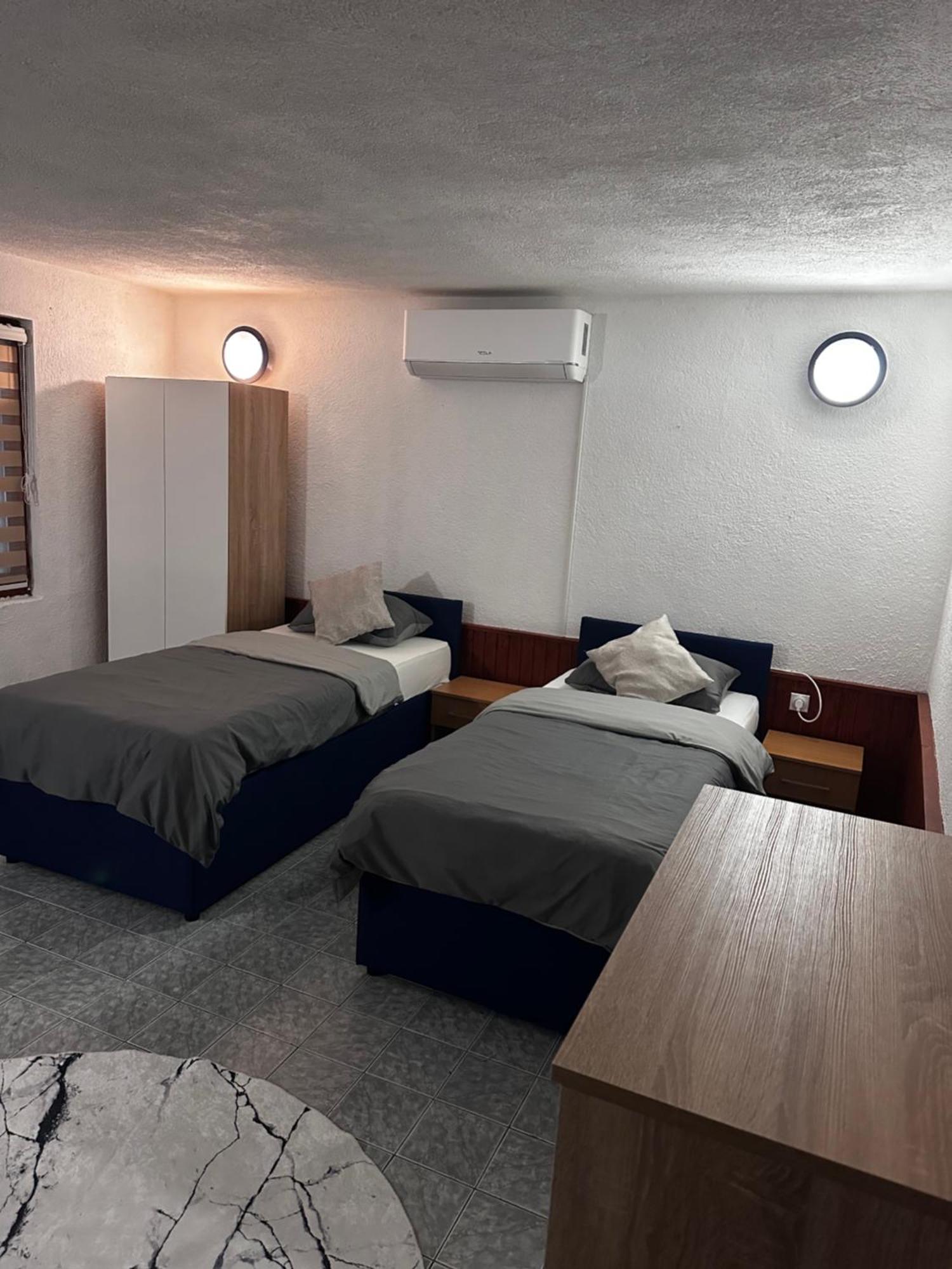 Apart Cobras Jajce Exterior foto